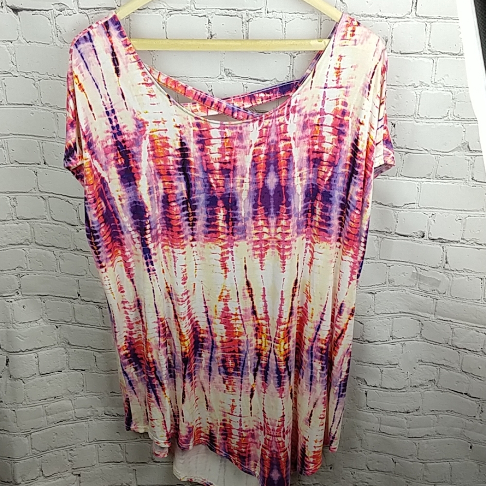 Boho Tie Dyed Short Sleeve Hi/Low Hem Back Detail